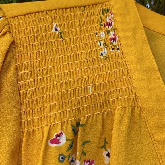 Black Rainn Long Sleeves Pull on Top - Picture 3 of 6